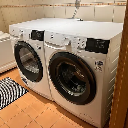 Modern In The Heart Of Comtemporary * Reval