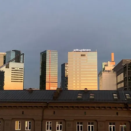 Modern In The Heart Of Comtemporary *